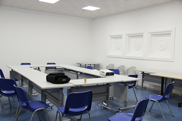 簡約明亮的新會議室 防水材料